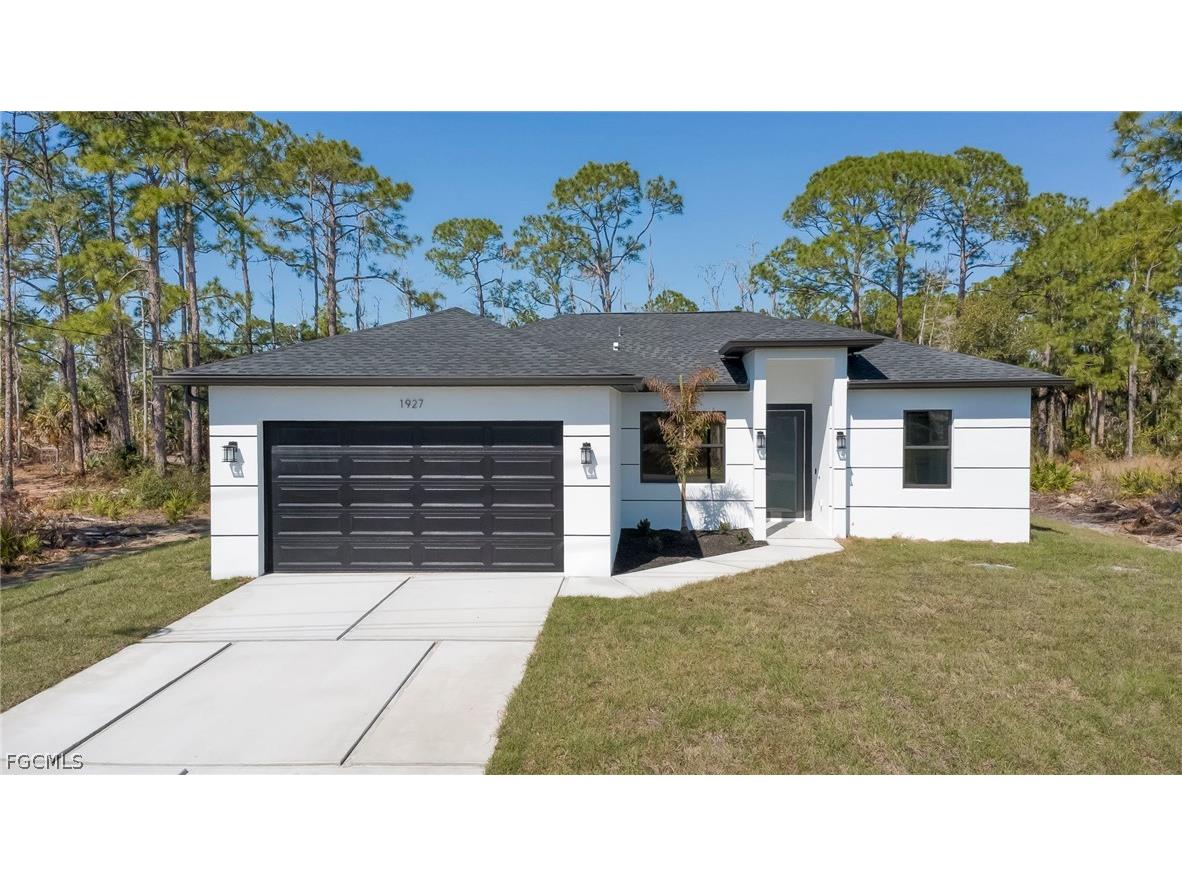 1927 Redmont Avenue Lehigh Acres FL 33972 2026009560 image1