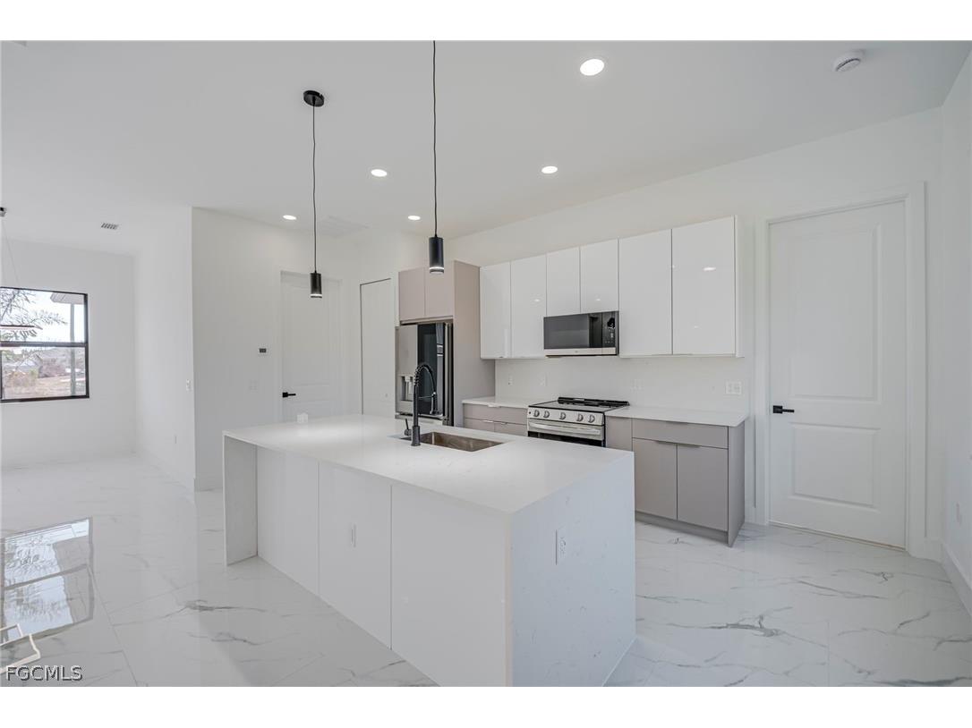 1927 Redmont Avenue Lehigh Acres FL 33972 2026009560 image10