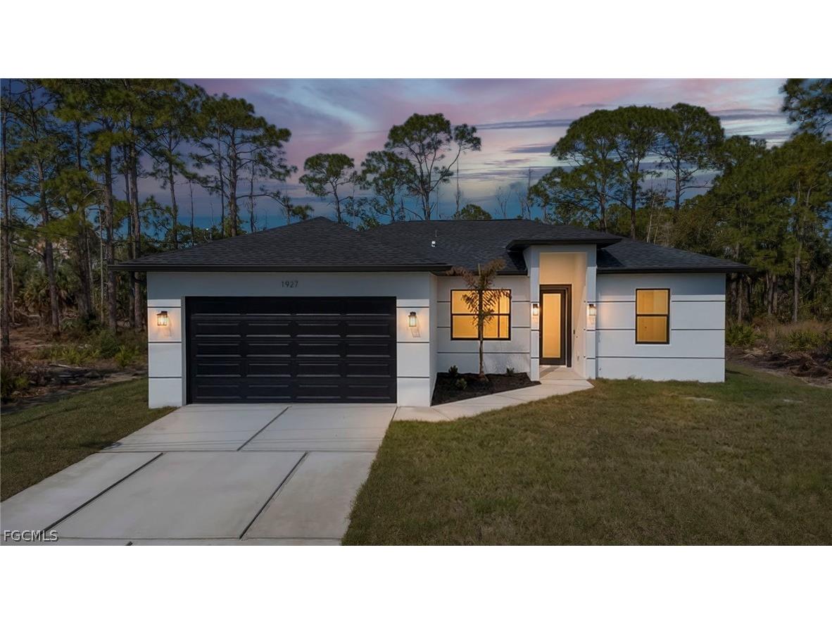 1927 Redmont Avenue Lehigh Acres FL 33972 2026009560 image2