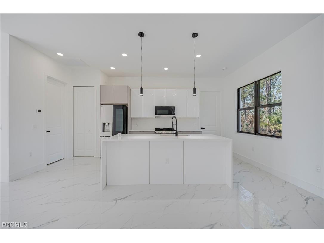 1927 Redmont Avenue Lehigh Acres FL 33972 2026009560 image5