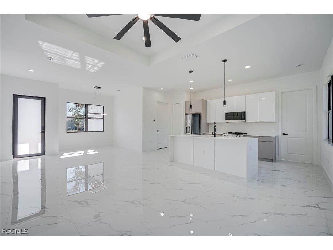 1927 Redmont Avenue Lehigh Acres FL 33972 2026009560 image6