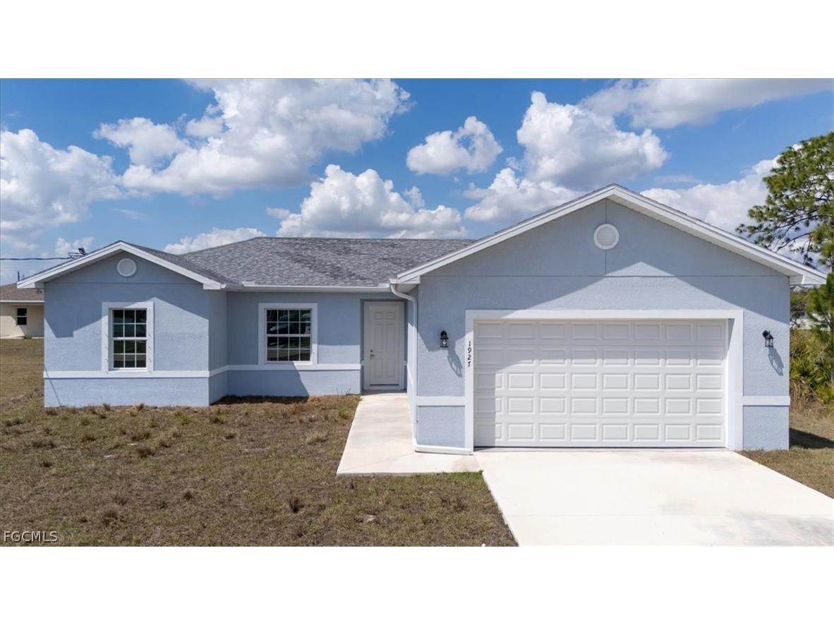 1927 Richmond Avenue N Lehigh Acres FL 33972 2026013545 image1