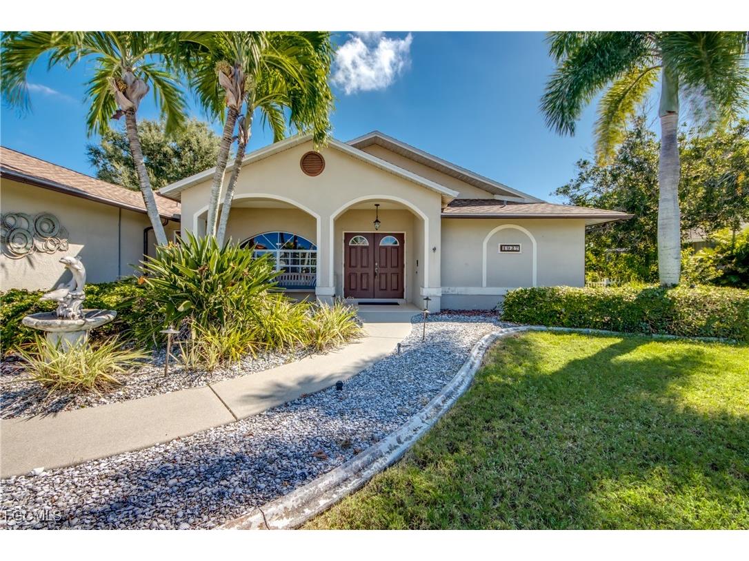 1927 SE 10th Place Cape Coral FL 33990 2025016493 image1