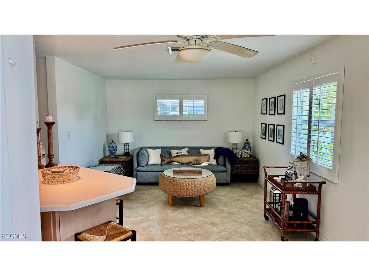 1927 SE 10th Street Cape Coral FL 33990 2025006129 image11