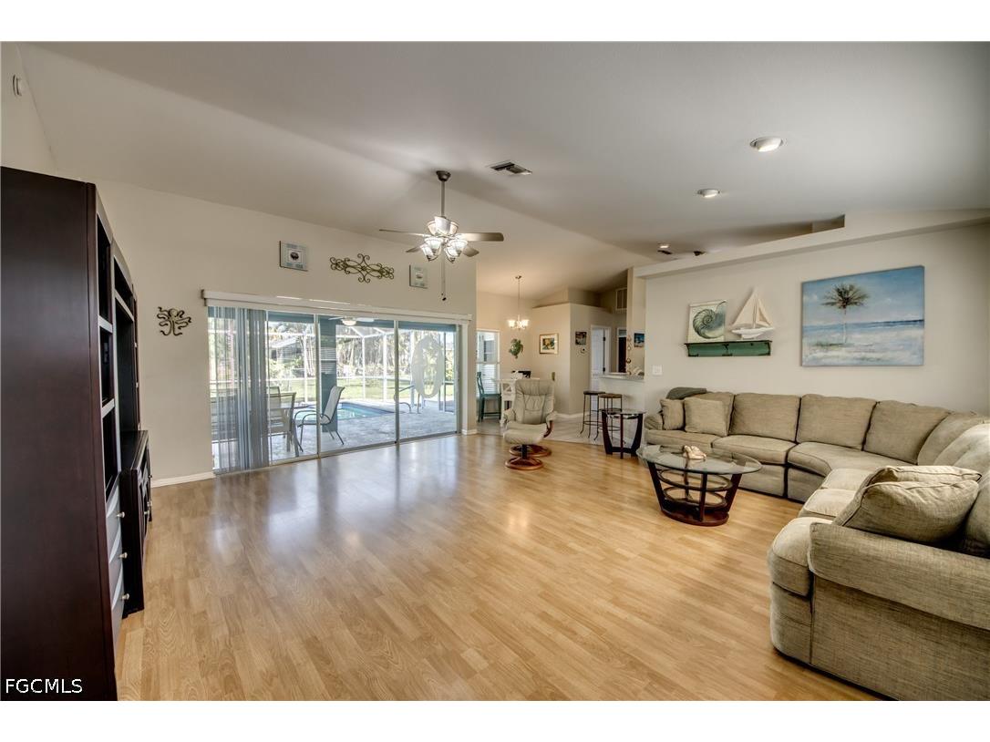 1927 SE 21st Street Cape Coral FL 33990 2026017176 image12