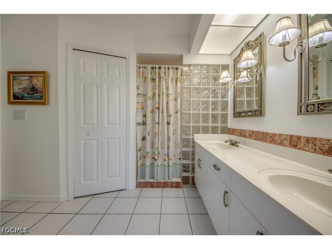 1927 SE 21st Street Cape Coral FL 33990 2026017176 image28