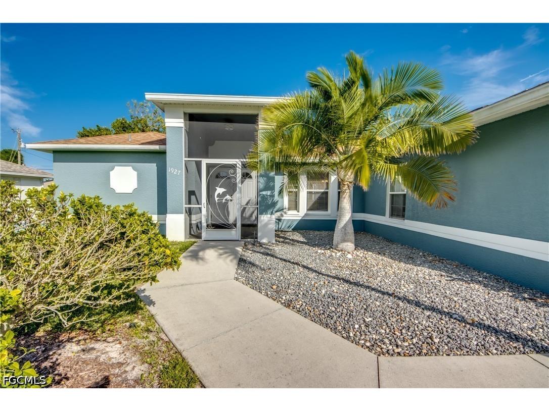 1927 SE 21st Street Cape Coral FL 33990 2026017176 image4