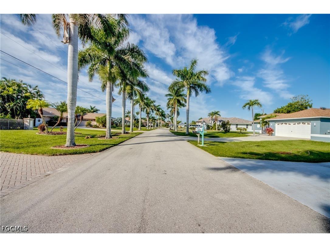 1927 SE 21st Street Cape Coral FL 33990 2026017176 image40