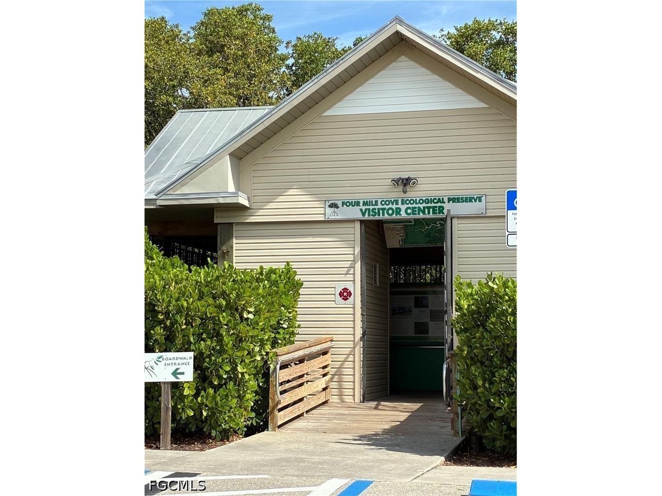 1927 SE 21st Street Cape Coral FL 33990 2026017176 image42
