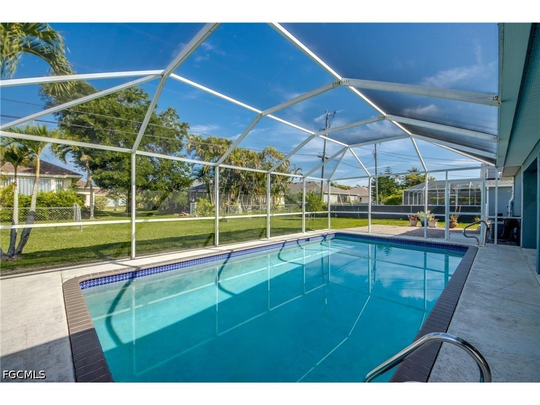 1927 SE 21st Street Cape Coral FL 33990 2026017176 image5