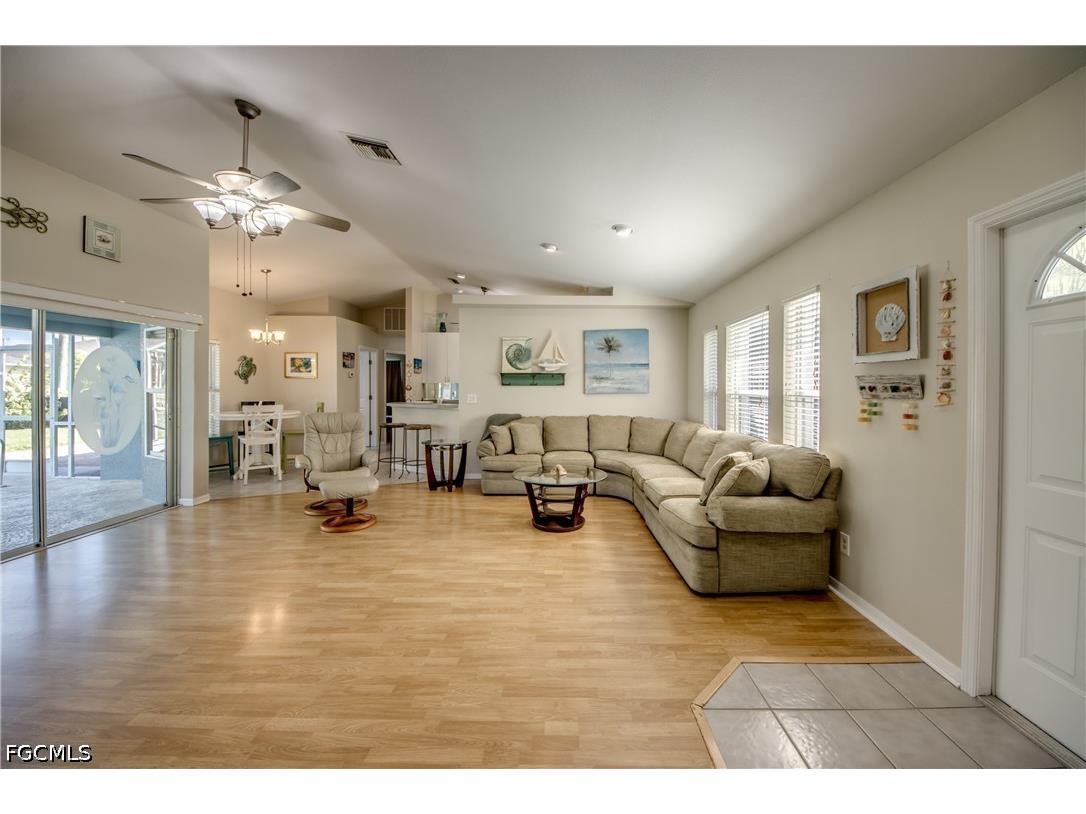 1927 SE 21st Street Cape Coral FL 33990 2026017176 image8