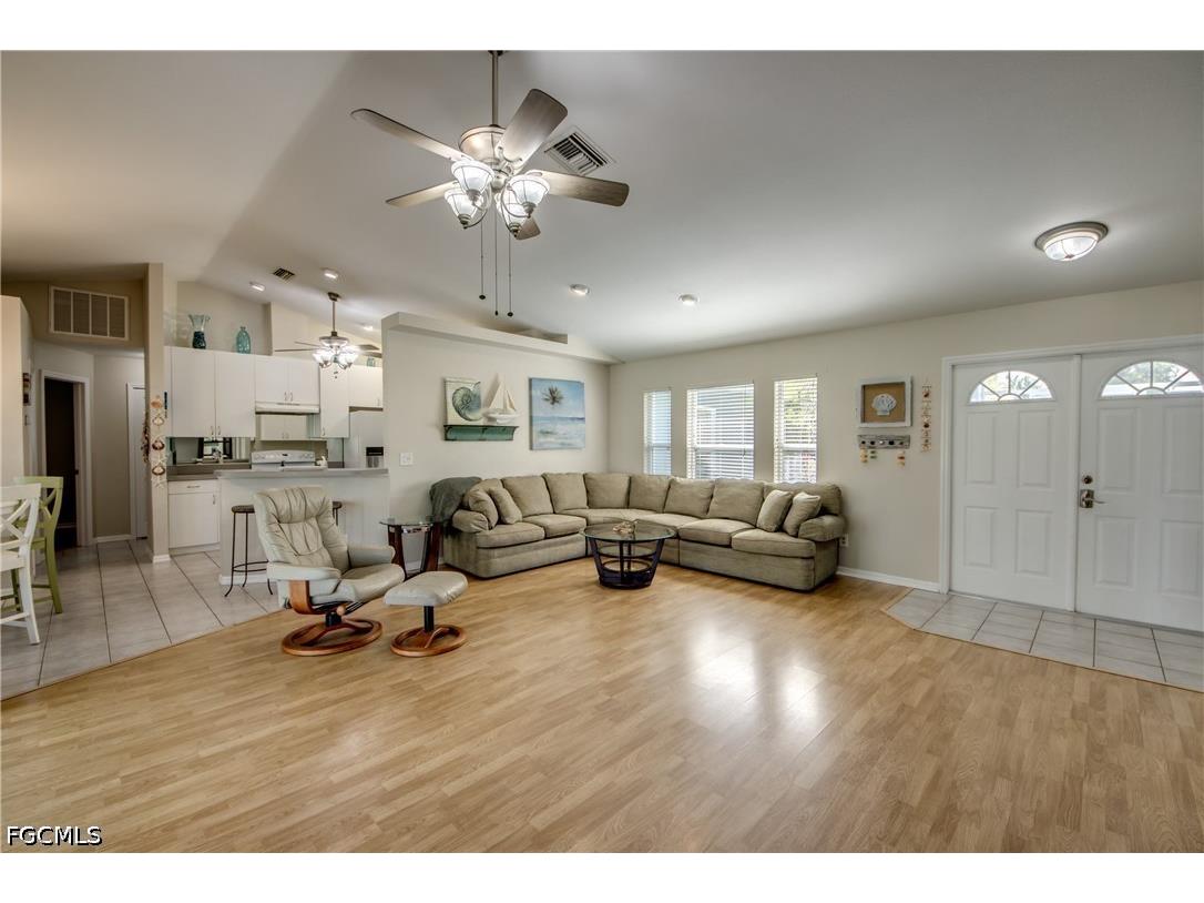 1927 SE 21st Street Cape Coral FL 33990 2026017176 image9