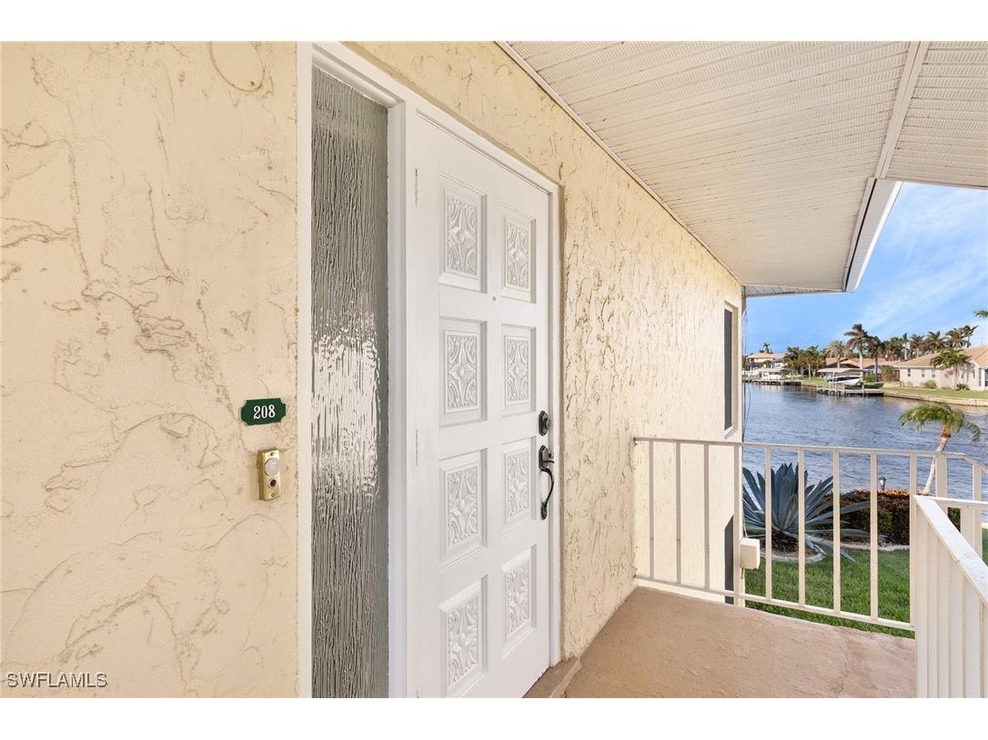 1927 SE 40th Terrace #208 Cape Coral FL 33904 224091861 image1