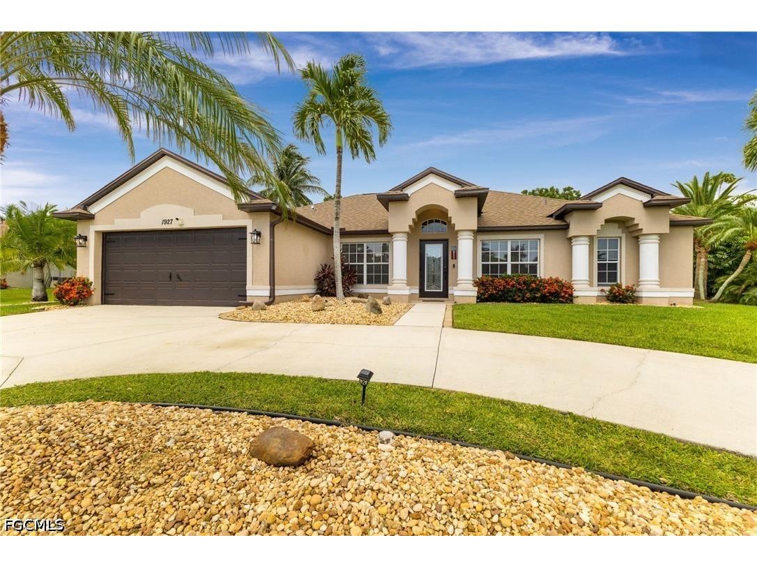 1927 Savona Parkway W Cape Coral FL 33914 2026028022 image3