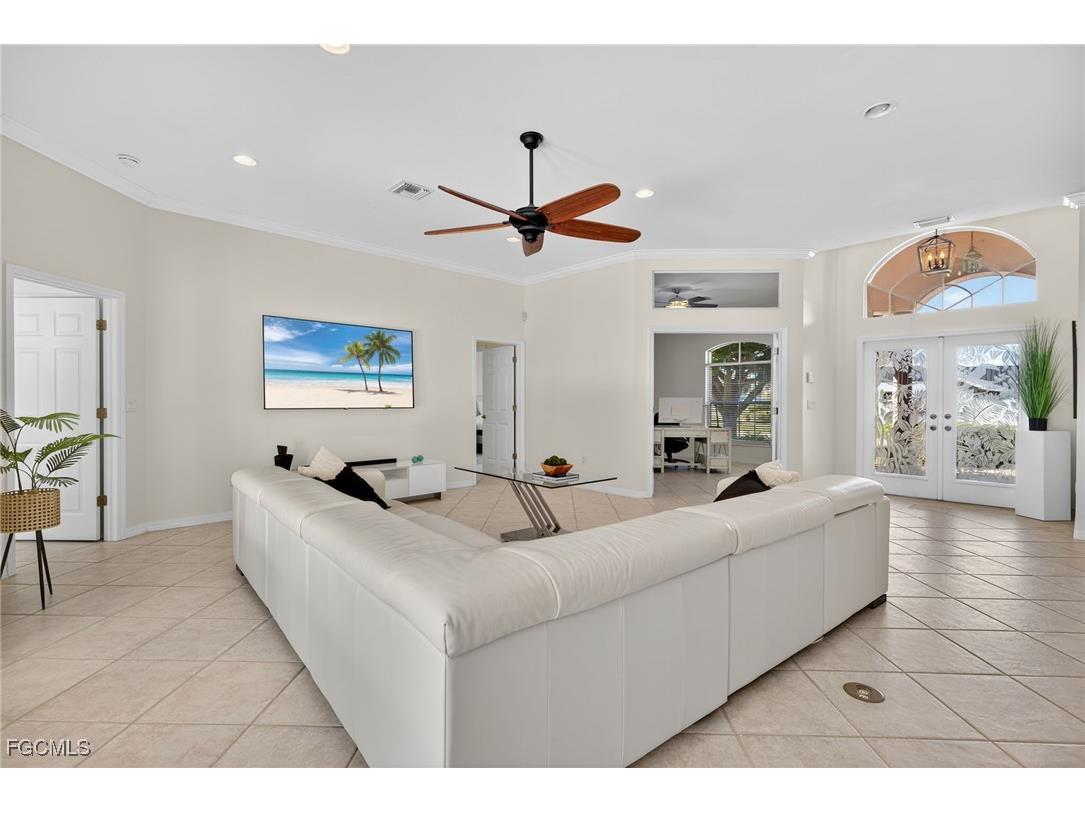 1928 SE 20th Lane Cape Coral FL 33990 2025019451 image12