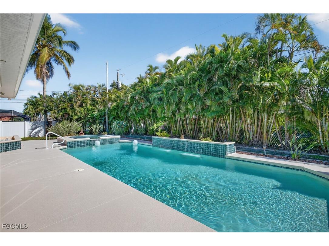 1928 SE 20th Lane Cape Coral FL 33990 2025019451 image36