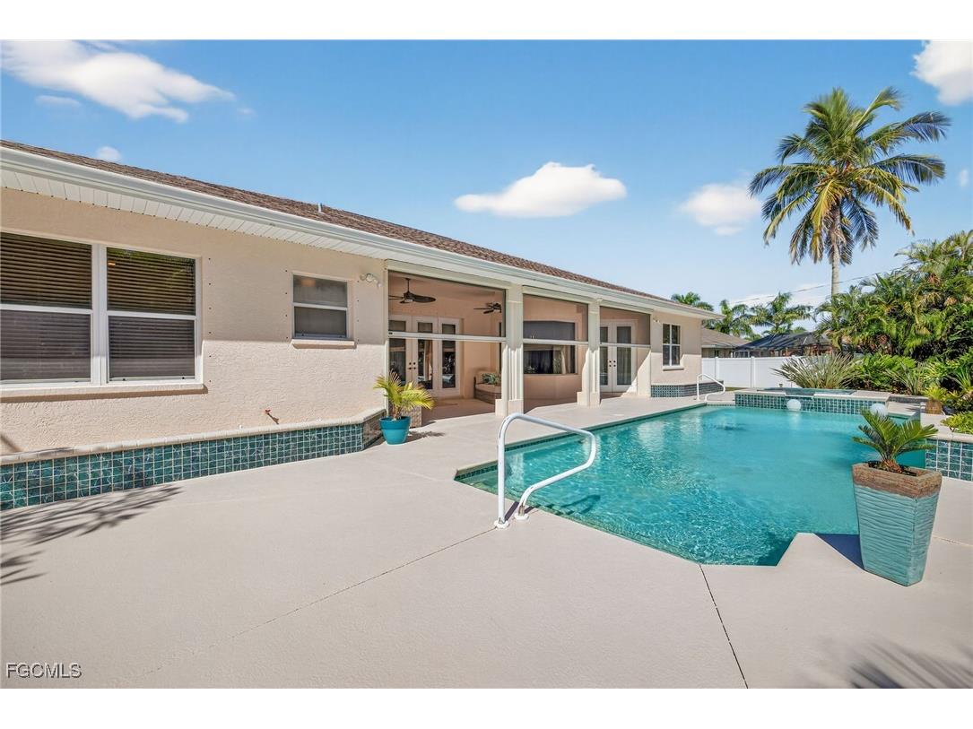 1928 SE 20th Lane Cape Coral FL 33990 2025019451 image38