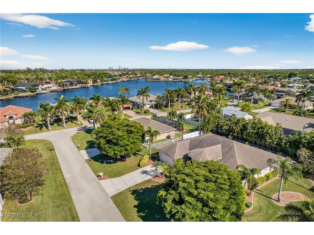 1928 SE 20th Lane Cape Coral FL 33990 2025019451 image40