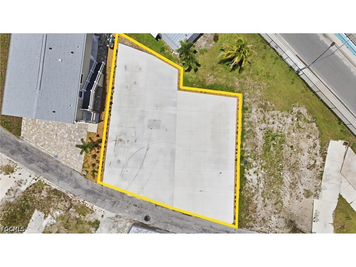 19281 #32-33 San Carlos Boulevard Fort Myers Beach FL 33931 2026021118 image3