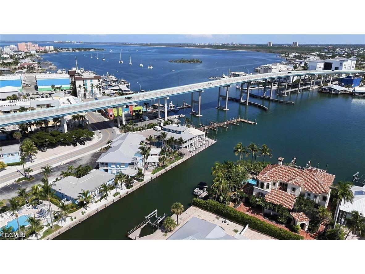 19281 #32-33 San Carlos Boulevard Fort Myers Beach FL 33931 2026021118 image7