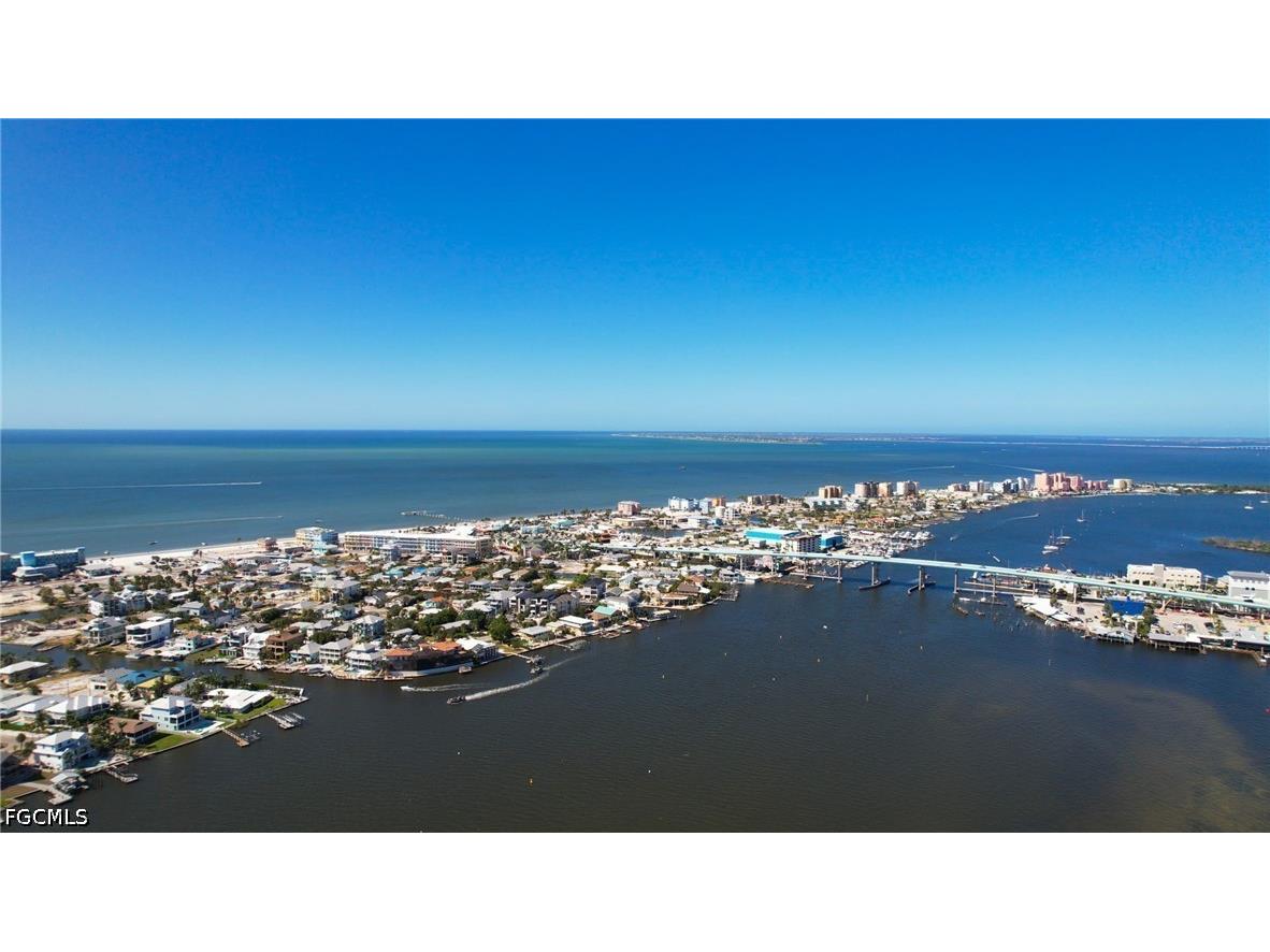 19281 #32-33 San Carlos Boulevard Fort Myers Beach FL 33931 2026021118 image9