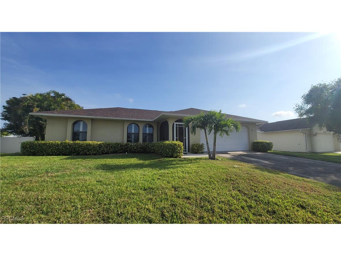 1929 NE 2nd Terrace Cape Coral FL 33909 2025011356 image1