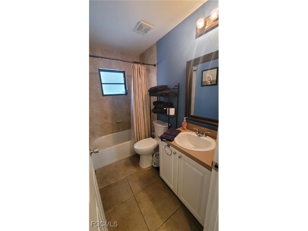 1929 NE 2nd Terrace Cape Coral FL 33909 2025011356 image17