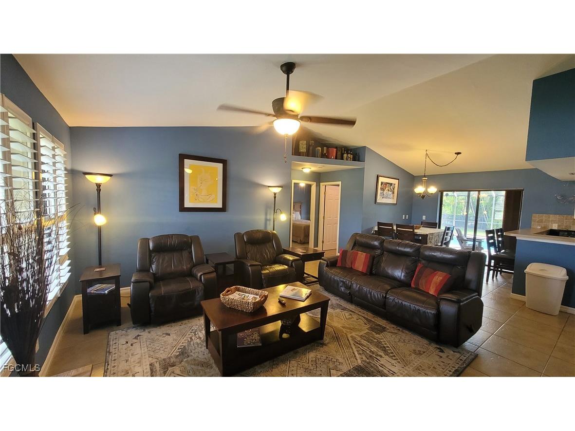 1929 NE 2nd Terrace Cape Coral FL 33909 2025011356 image2