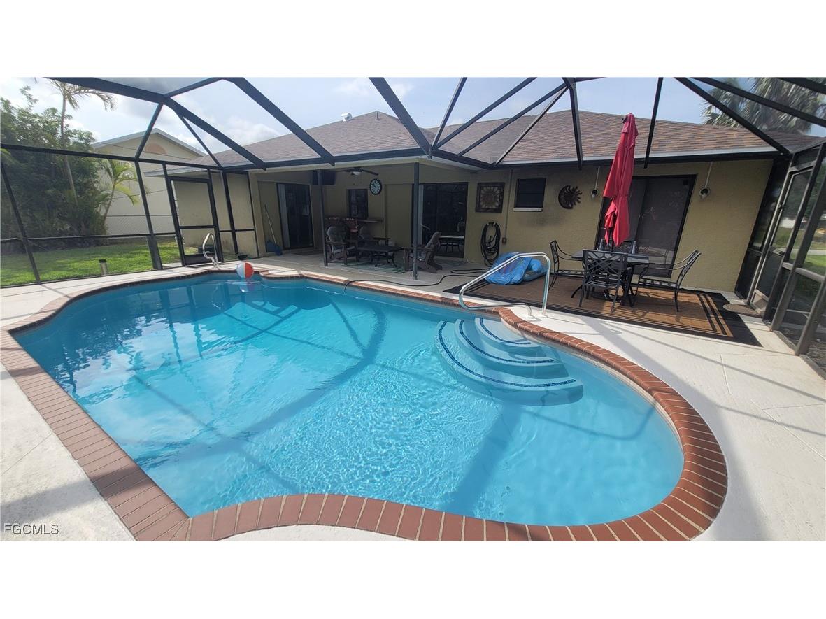 1929 NE 2nd Terrace Cape Coral FL 33909 2025011356 image25