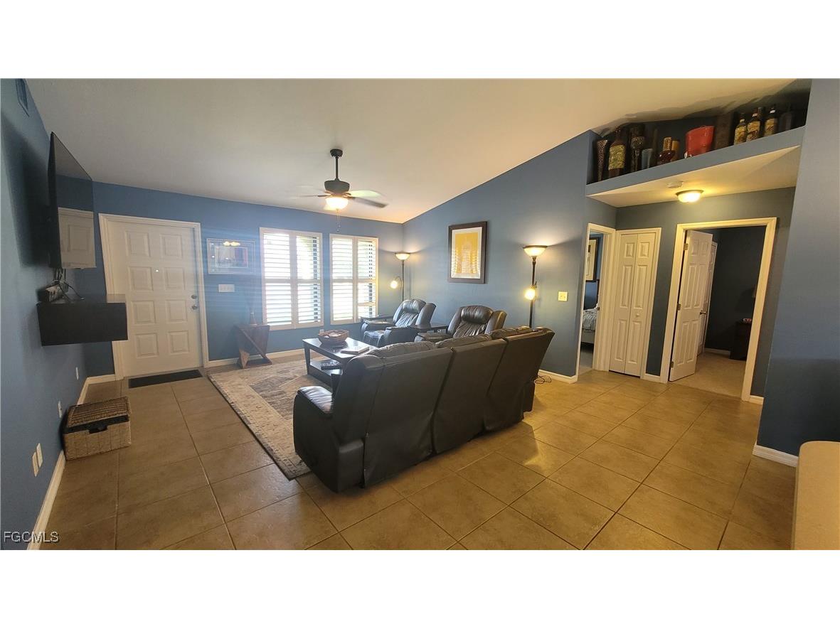 1929 NE 2nd Terrace Cape Coral FL 33909 2025011356 image3