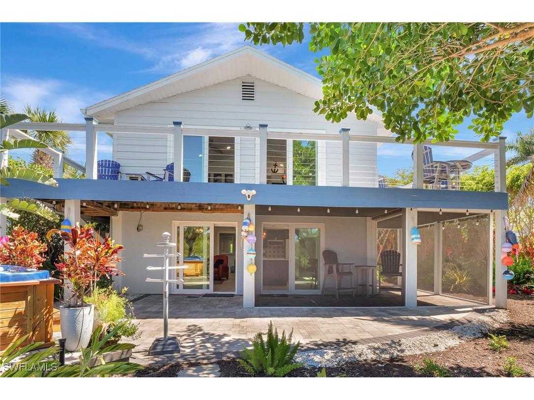 193 Cocohatchee Street Naples FL 34110 225073078 image1