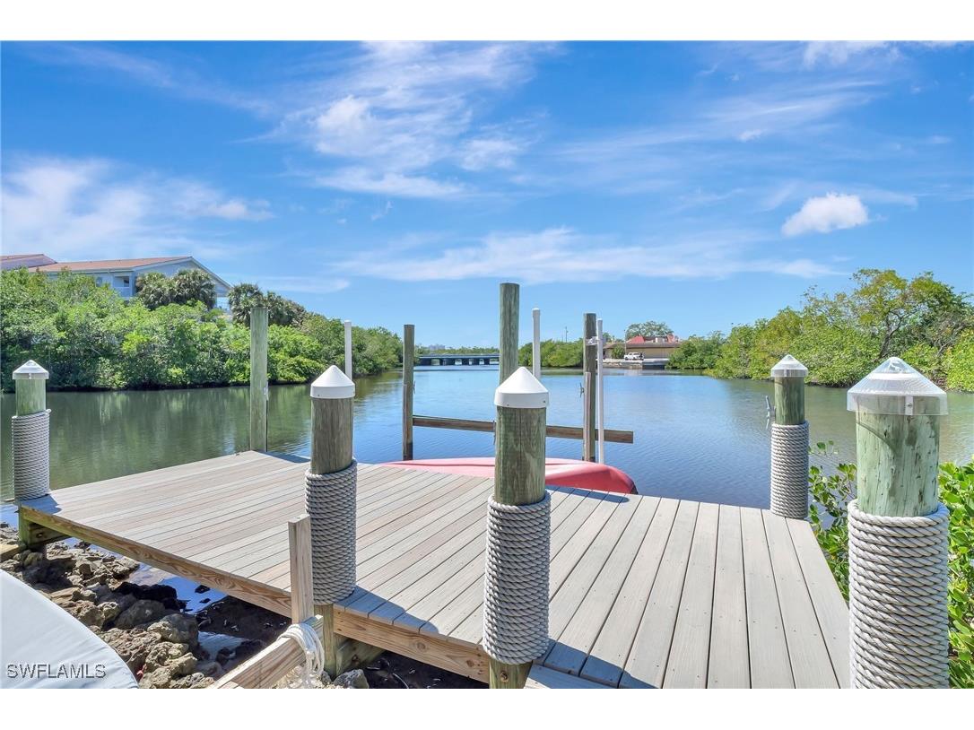 193 Cocohatchee Street Naples FL 34110 225073078 image4