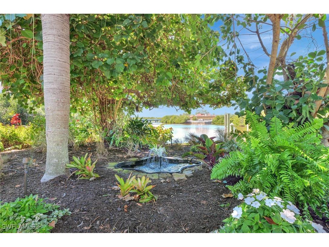 193 Cocohatchee Street Naples FL 34110 225073078 image42