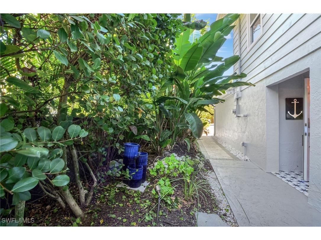 193 Cocohatchee Street Naples FL 34110 225073078 image43