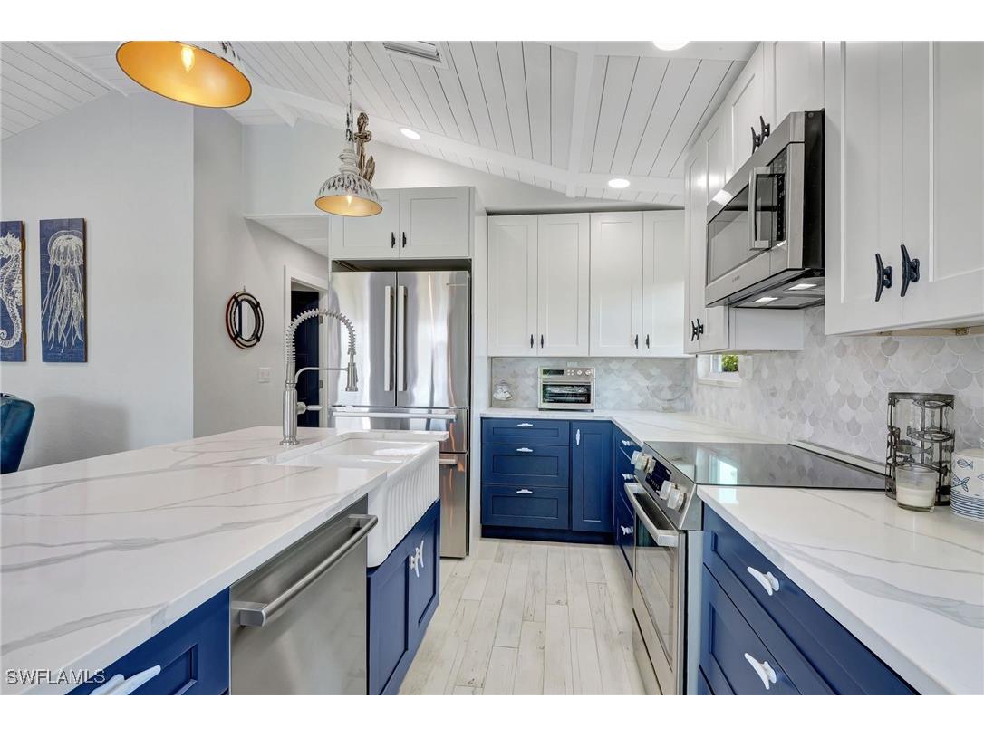 193 Cocohatchee Street Naples FL 34110 225073078 image9