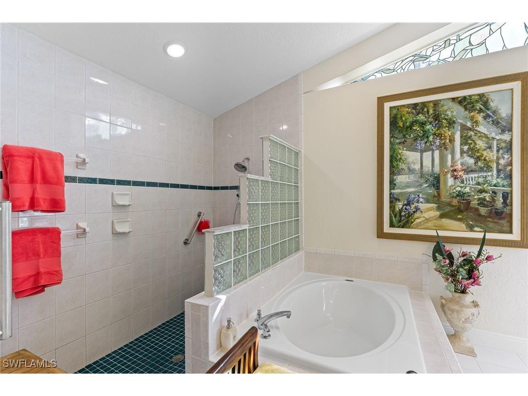 1930 Blackstone Circle Naples FL 34109 226002656 image13