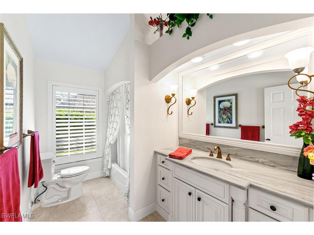 1930 Blackstone Circle Naples FL 34109 226002656 image17