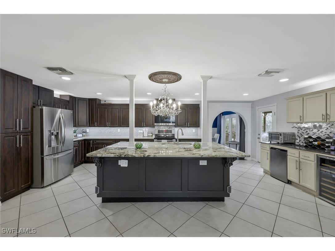 1930 Curling Avenue Naples FL 34109 225025471 image5