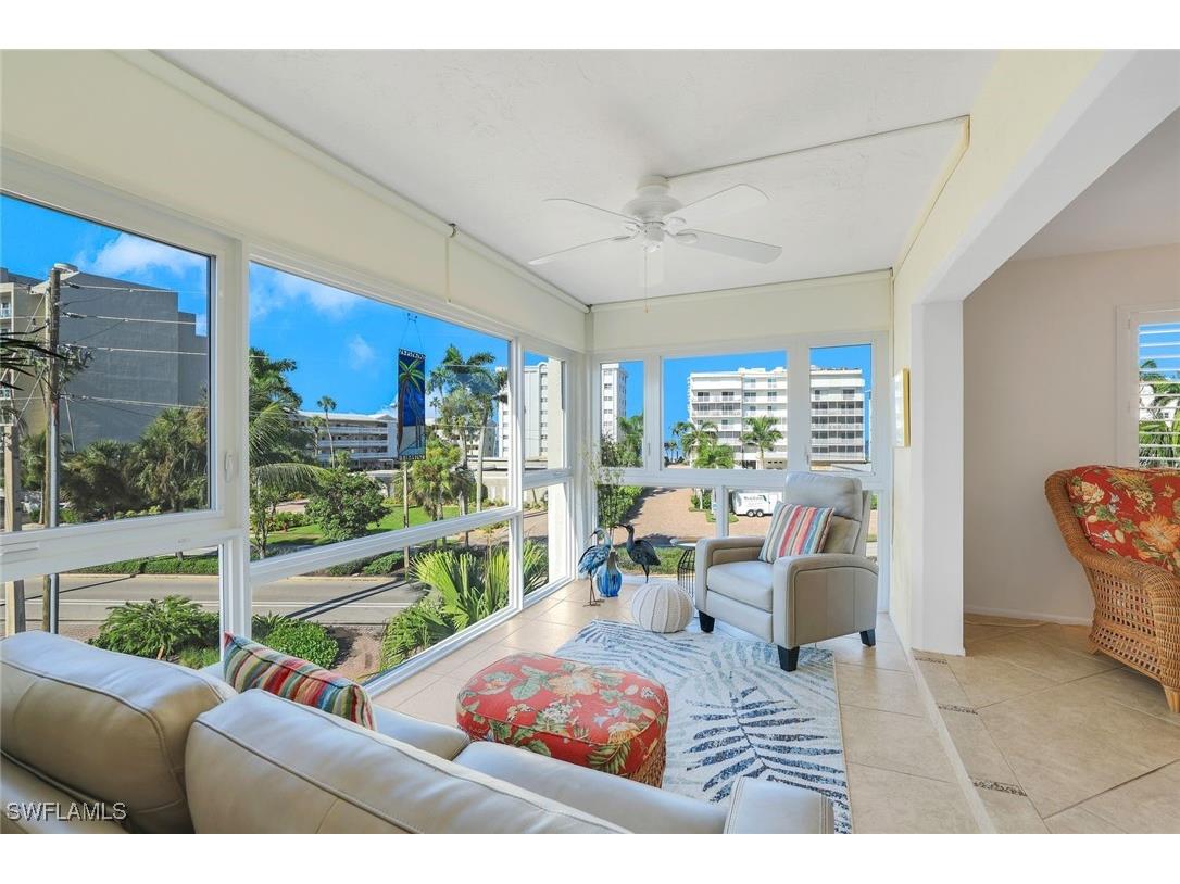 1930 Gulf Shore Boulevard N #B302 Naples FL 34102 224072990 image1