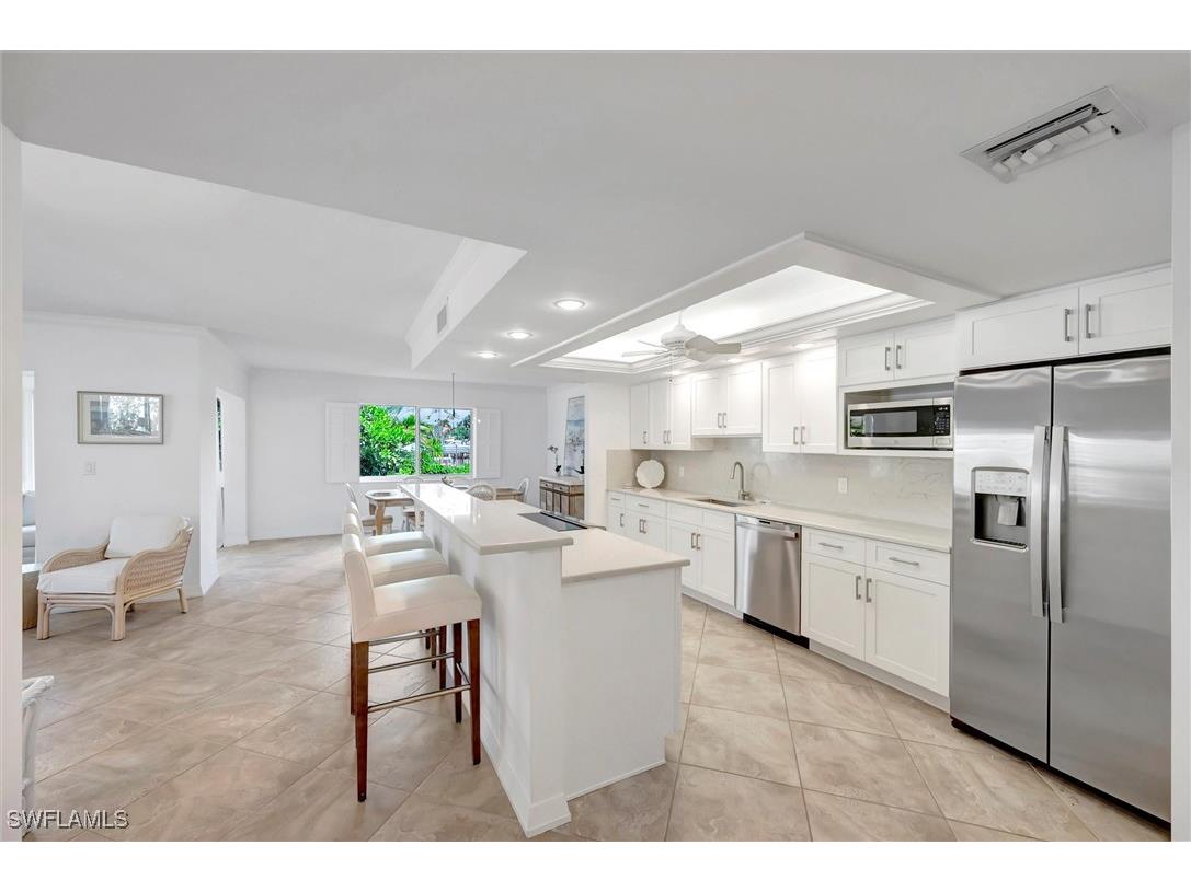 1930 Gulf Shore Boulevard N #D101 Naples FL 34102 225069790 image1