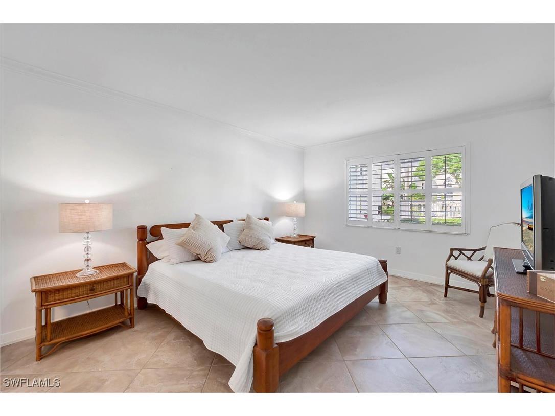 1930 Gulf Shore Boulevard N #D101 Naples FL 34102 225069790 image9