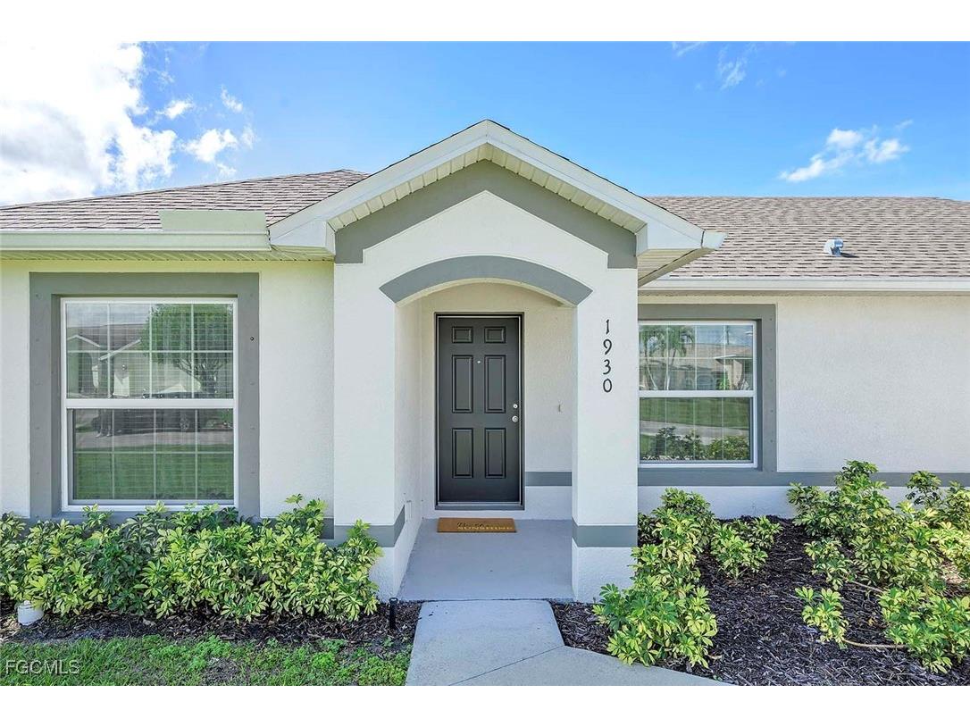 1930 NE 2nd Terrace Cape Coral FL 33909 2025009595 image1