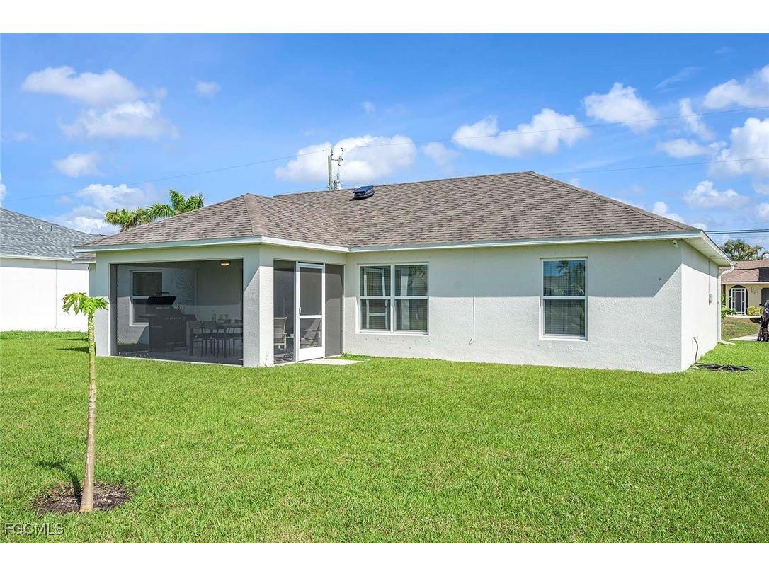1930 NE 2nd Terrace Cape Coral FL 33909 2025009595 image26