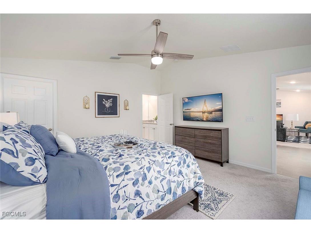 1930 NE 2nd Terrace Cape Coral FL 33909 2025015288 image14