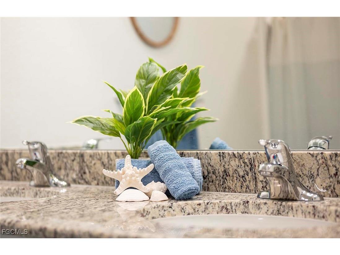 1930 NE 2nd Terrace Cape Coral FL 33909 2025015288 image17