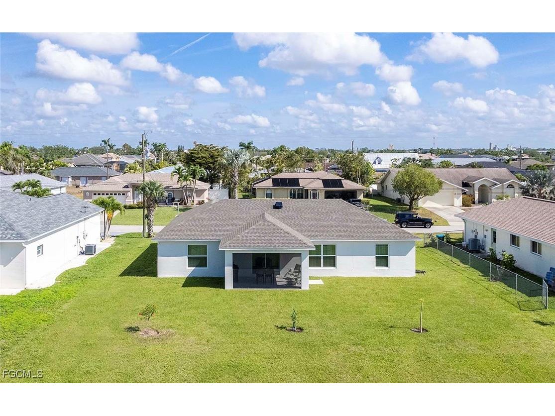 1930 NE 2nd Terrace Cape Coral FL 33909 2025015288 image28