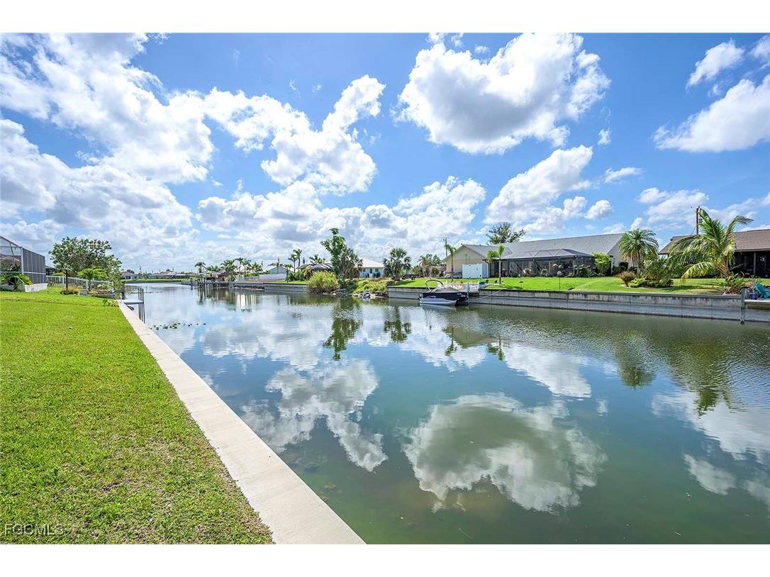 1930 NE 2nd Terrace Cape Coral FL 33909 2025015288 image31