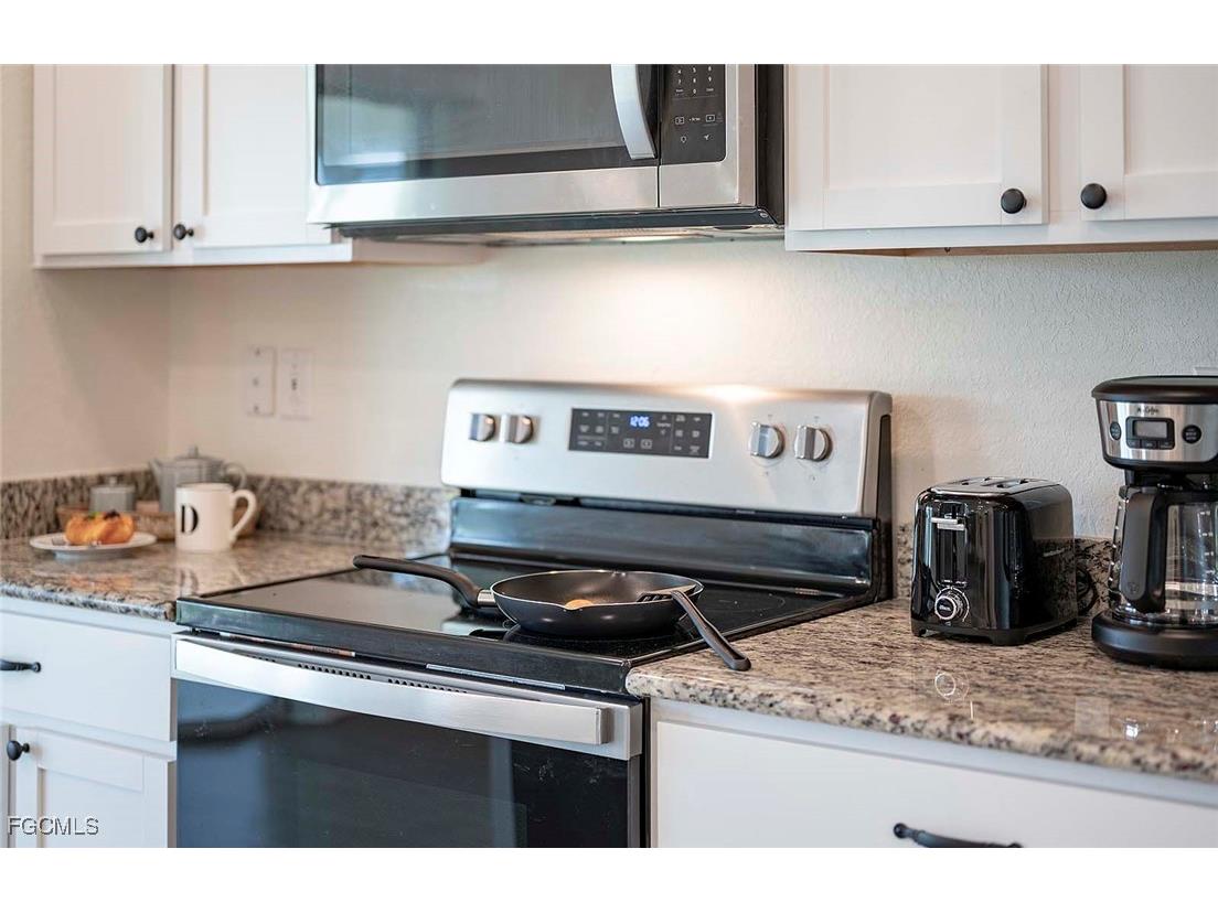 1930 NE 2nd Terrace Cape Coral FL 33909 2025015288 image7