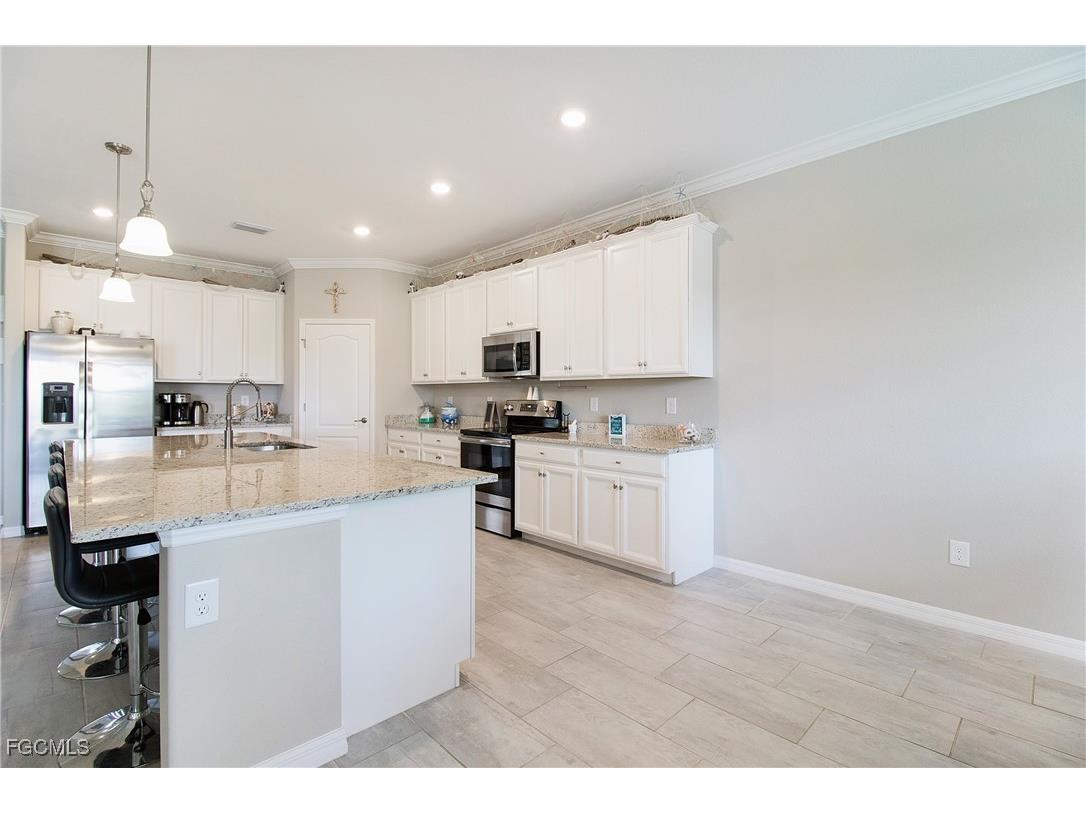 19306 Elston Way Estero FL 33928 2025011949 image11
