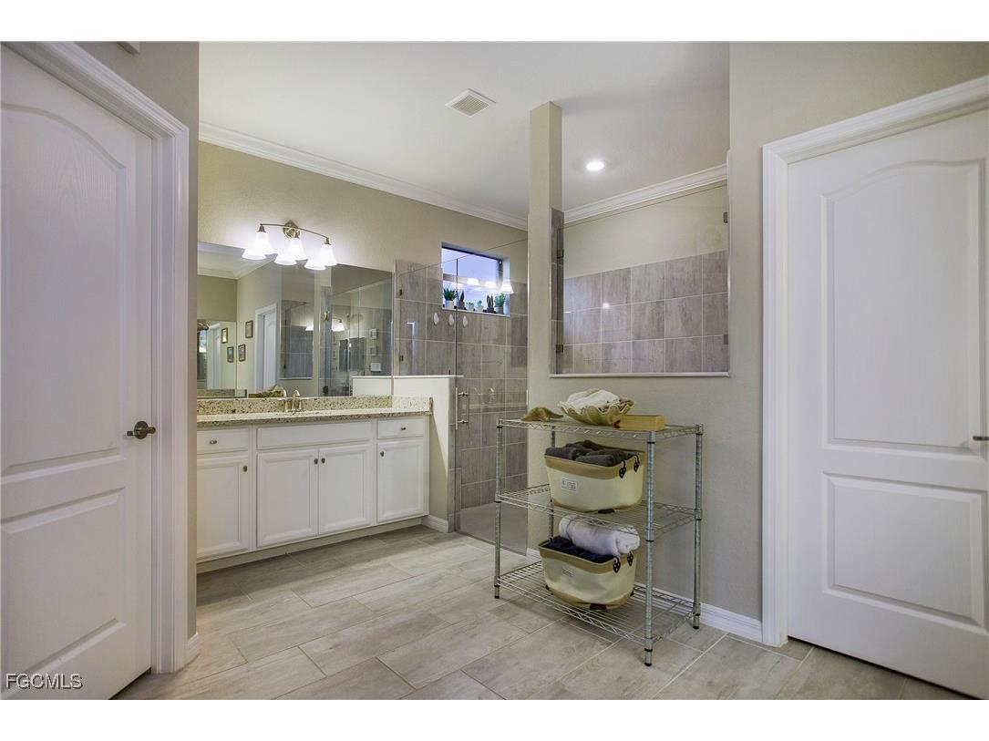 19306 Elston Way Estero FL 33928 2025011949 image17